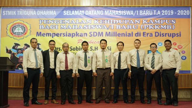 PERKENALAN KEHIDUPAN KAMPUS BAGI MAHASISWA BARU   PKKMB  BESERTA JAJARAN MANAJEMEN STMIK TRIGUNA MEDANMANAJEMEN 