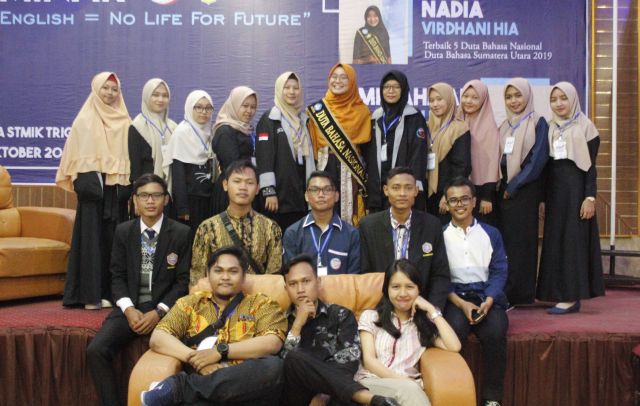 SEMINAR NO ENGLISH NO LIFE FOR FUTURE YANG DI LAKSAKAN OLEH ENGLISH QUANTUM CLUB 