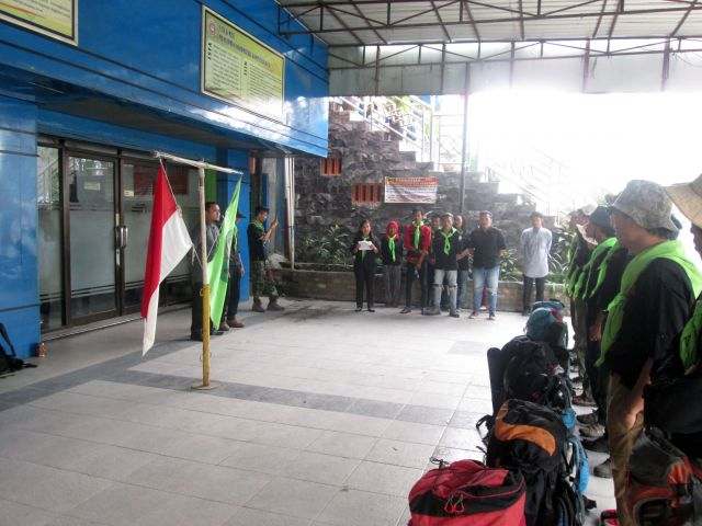Pelepasan Kegiatan Pendidikan Lanjutan DIKLAT anggota Muda Mahasiswa Triguna Dharma Pecinta Alam